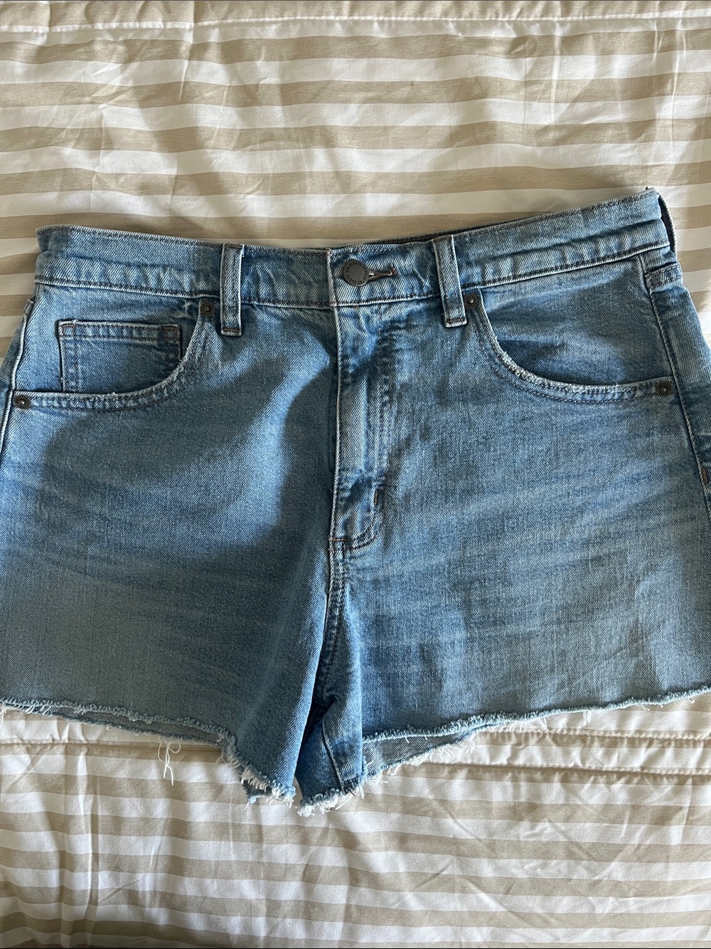 Universal Thread Light Blue Denim Frayed Hem Shorts